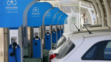 Elektrikli Araç Şarj İstasyonları ve Otopark İşletmecileri Arasındaki İş Birliği